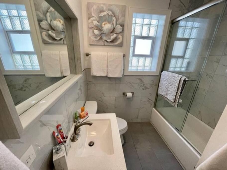 The Blue Golden Luxury Modern 3- Bedroom Apartment In ชิคาโก ภายนอก รูปภาพ