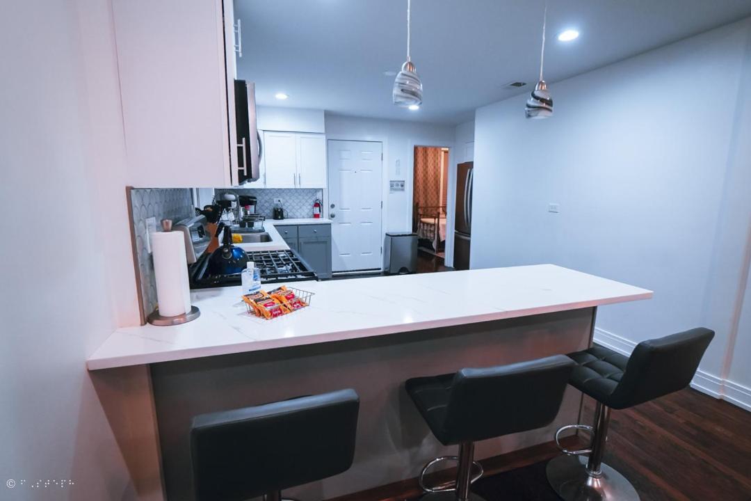 The Blue Golden Luxury Modern 3- Bedroom Apartment In ชิคาโก ภายนอก รูปภาพ